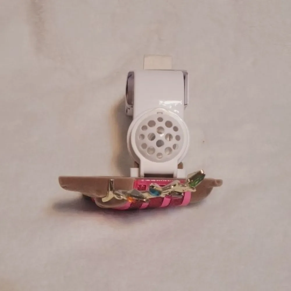 BBW Festive Reindeer Dachshund Dog Wallflower Plug 2025 Doxie Wiener Dog New OOS - Picture 7 of 8